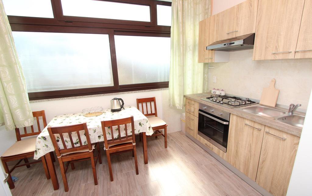 Apartments Maruchita Ровинь Экстерьер фото