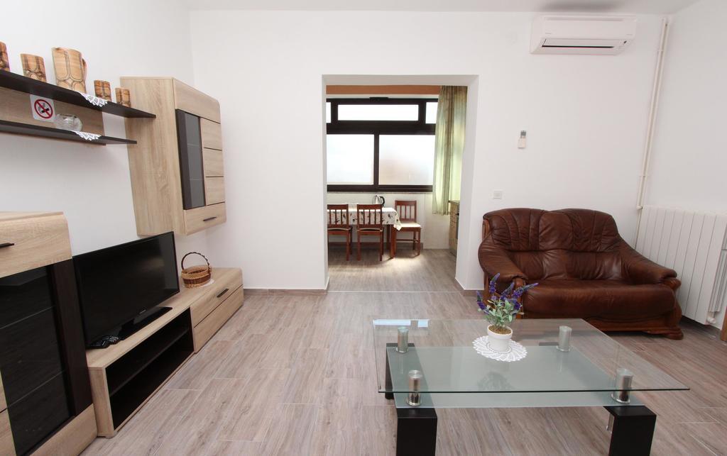 Apartments Maruchita Ровинь Экстерьер фото